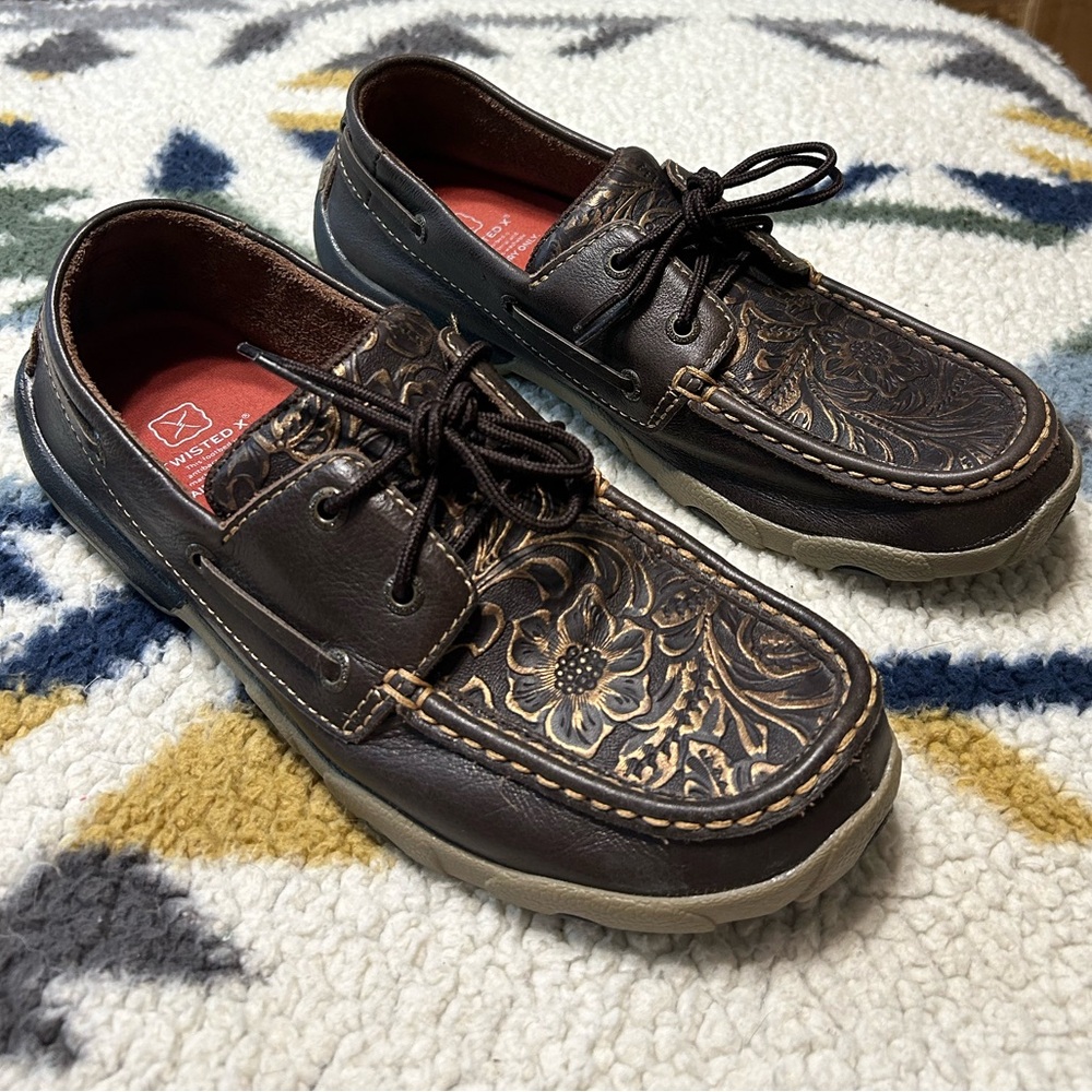 Leather tooled Twisted X Mocs